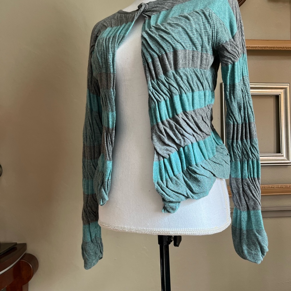 Super soft cardigan by Cha Cha Vente. Gathered texture. Size S. Gray/green. NWOT